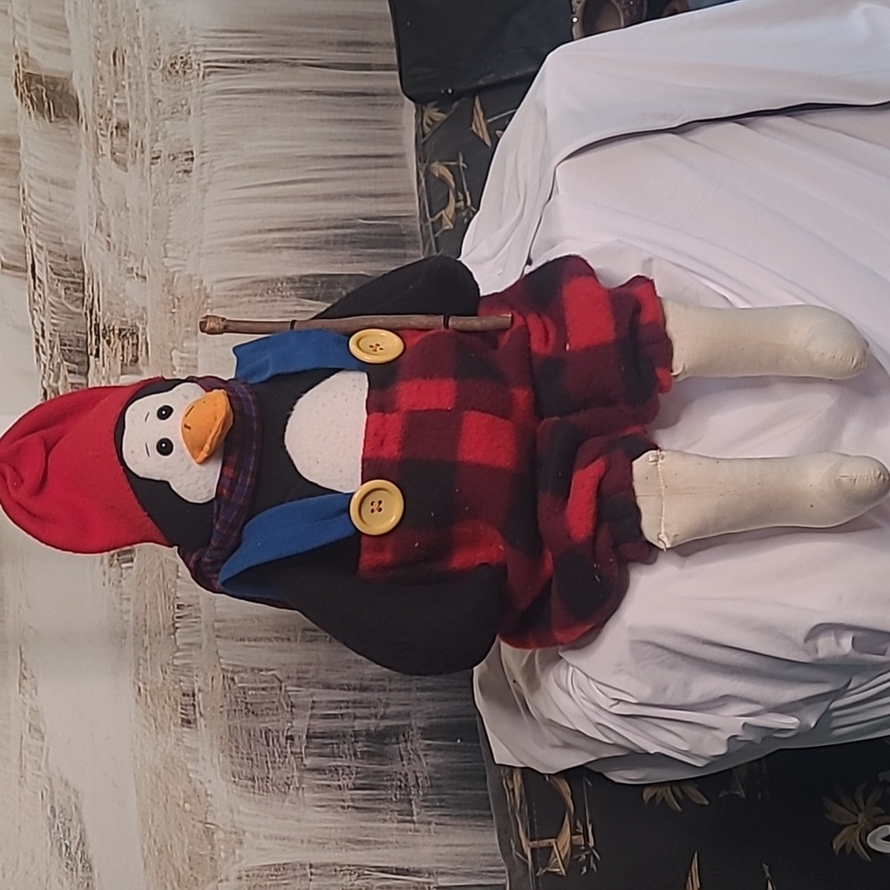Tender Hearted Collectibles Winter plaid penguin plush holiday decoration
